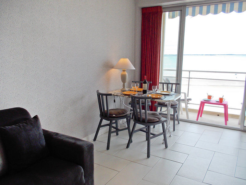 Les Autans Hotel Royan Buitenkant foto